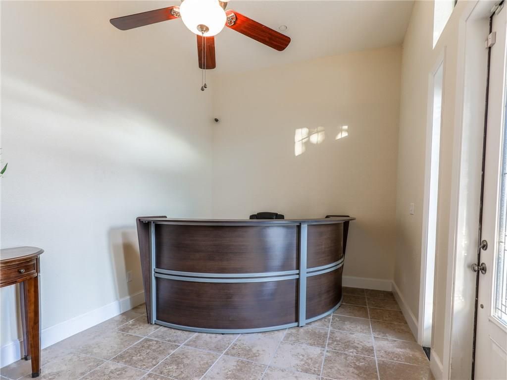 1300 London, Bowie, TX 76230